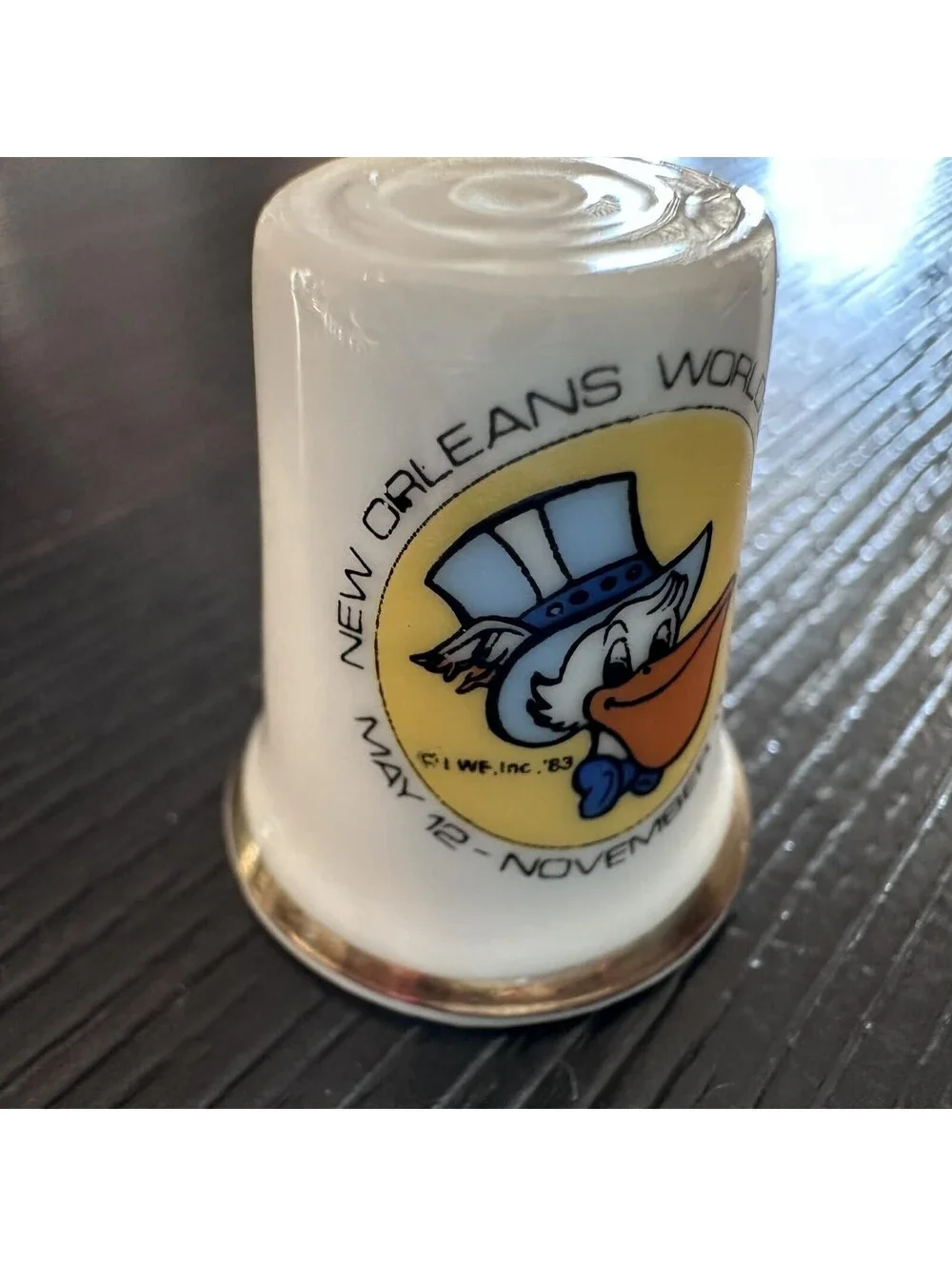 Vintage 1984 New Orleans World's Fair Duck Souvenir Thimble Gold Trim EUC